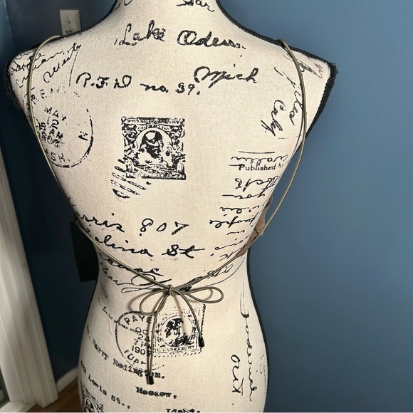 Local European - LE TIE TOP - Picture 4 of 12